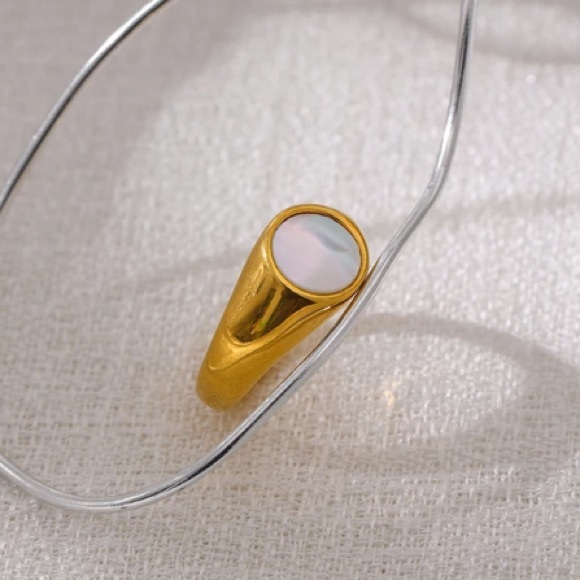 ๐18K gold plated shell ring - Picture 4 of 6
